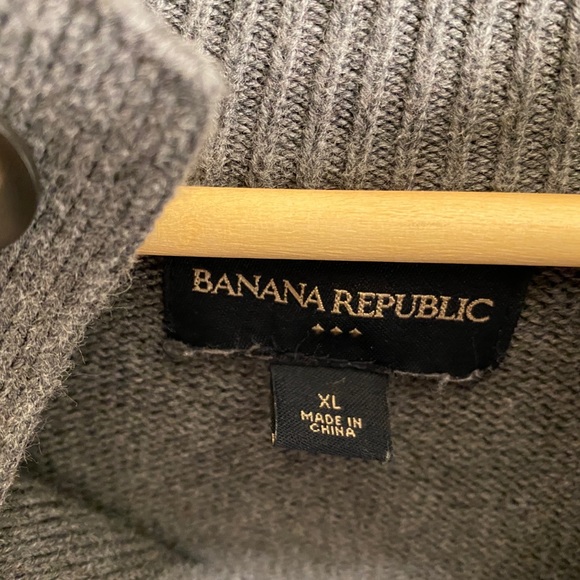 Banana Republic Men’s Gray Sweater XL - Picture 2 of 5